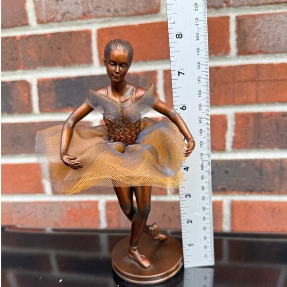 Ashton Drake "Delphinium Dreams" Le Petite Ballerina - Picture 2 of 4